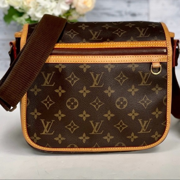 Louis Vuitton Handbags - Louis Vuitton Bosphore PM messenger bag authentic shoulder bag crossbody handbag